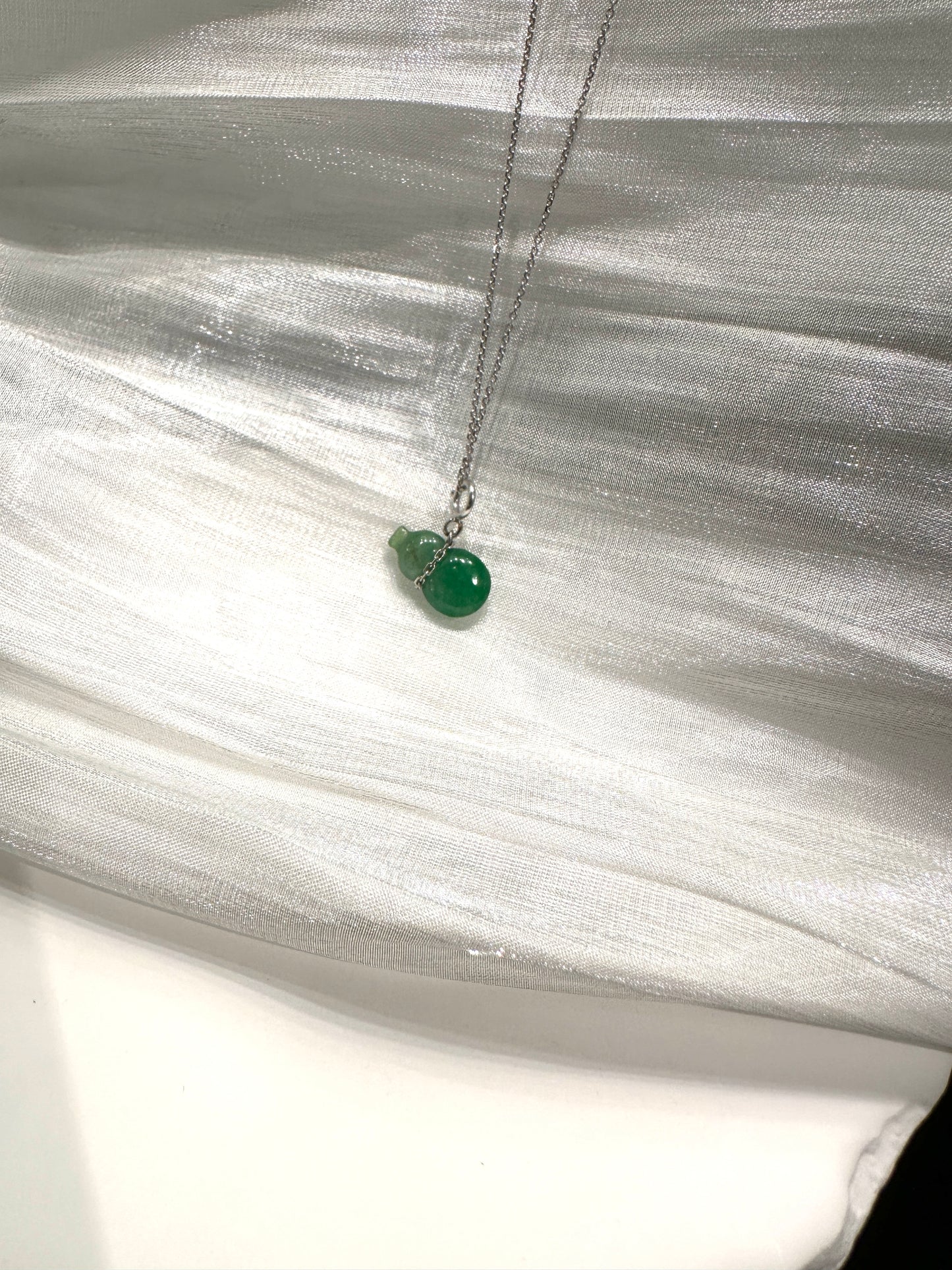 Wulu K Pendant