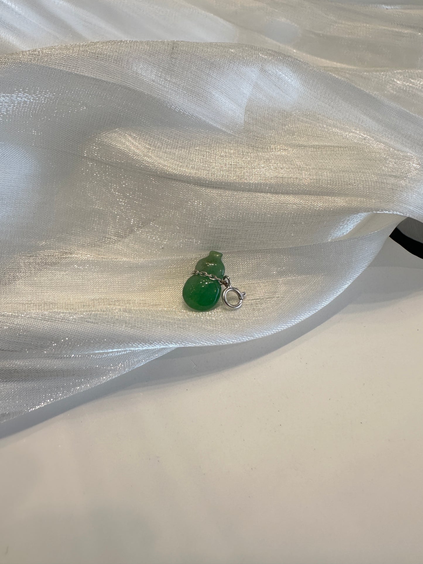 Wulu K Pendant