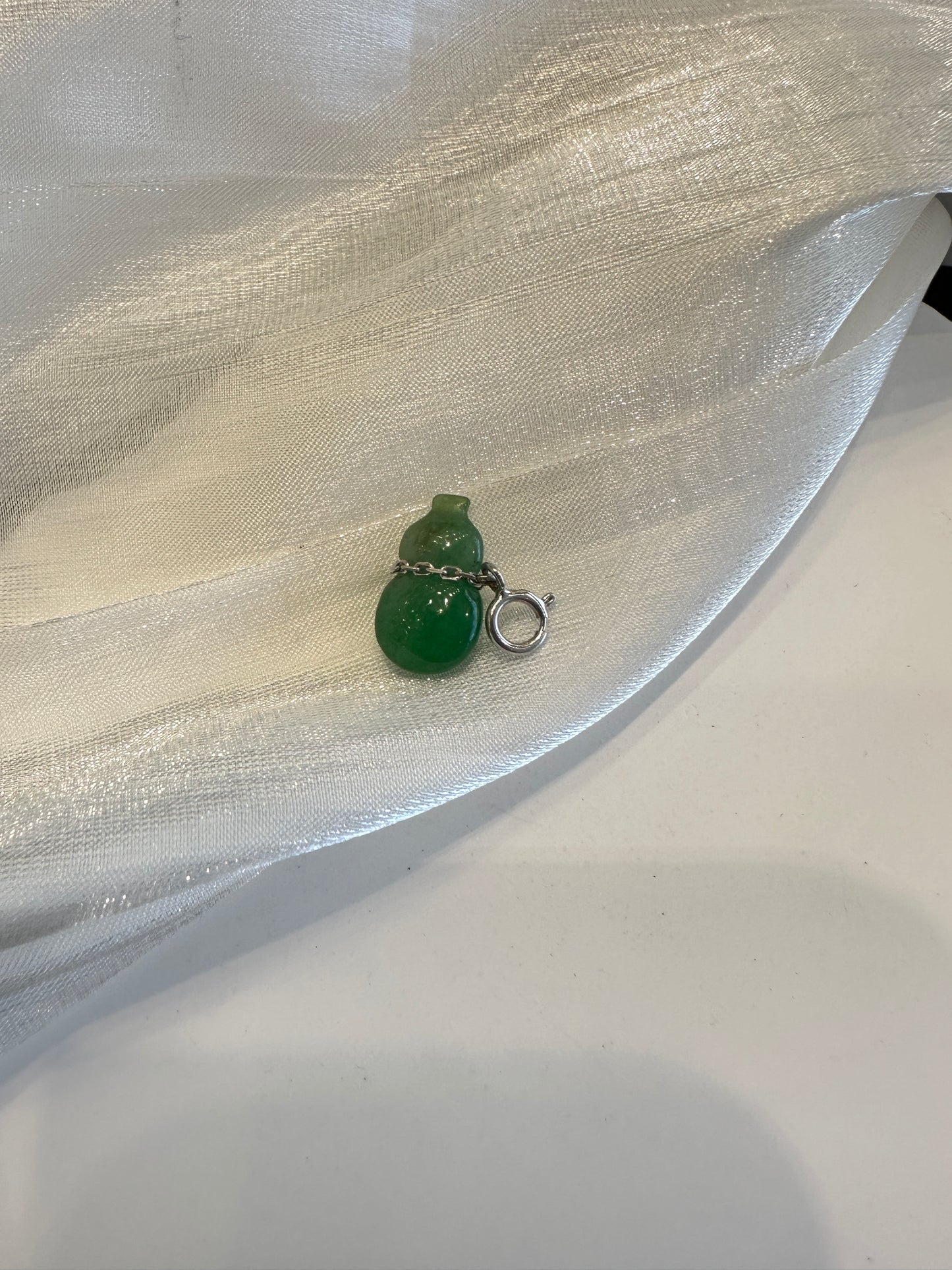 Wulu K Pendant