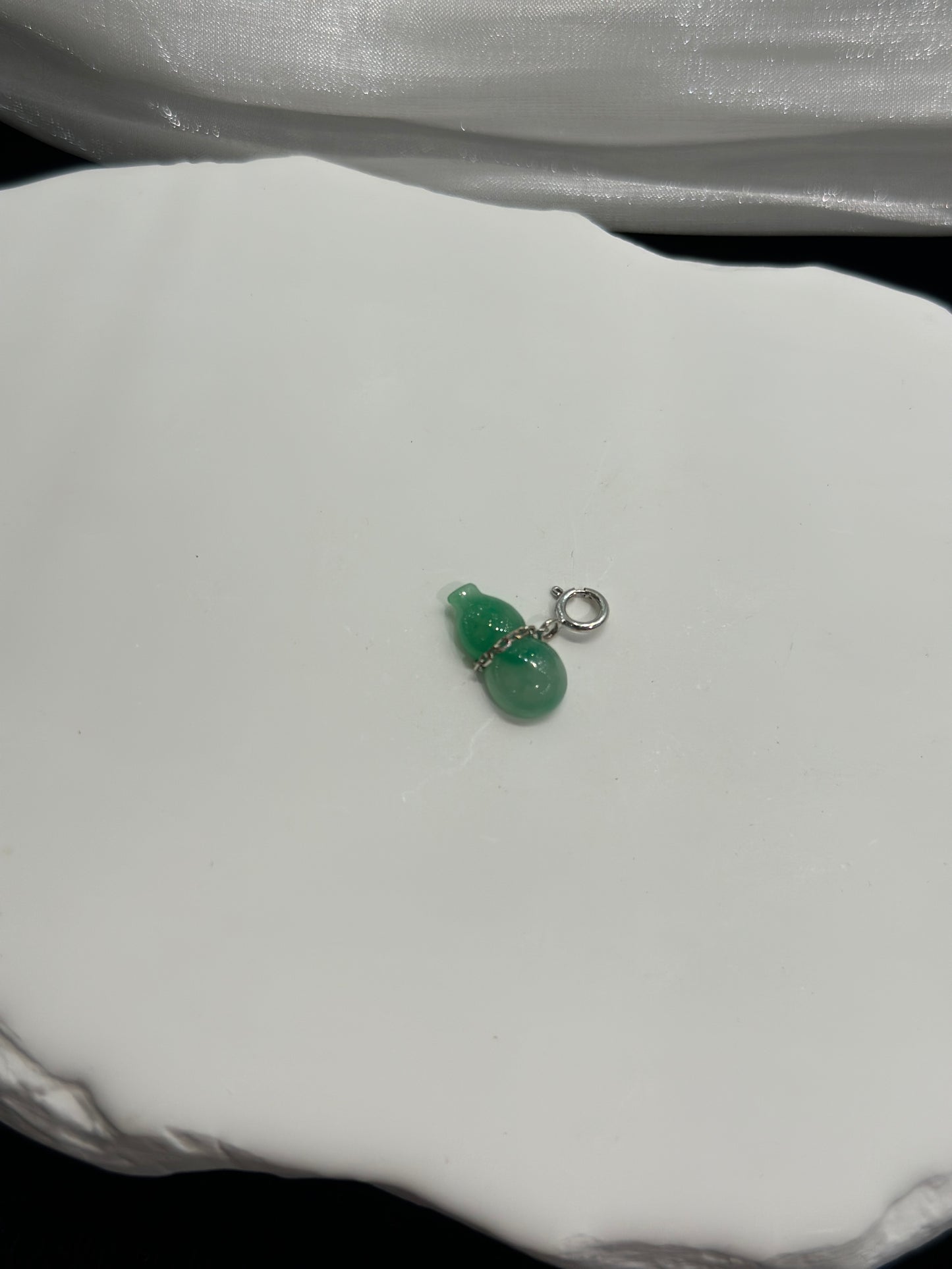 Wulu S Pendant